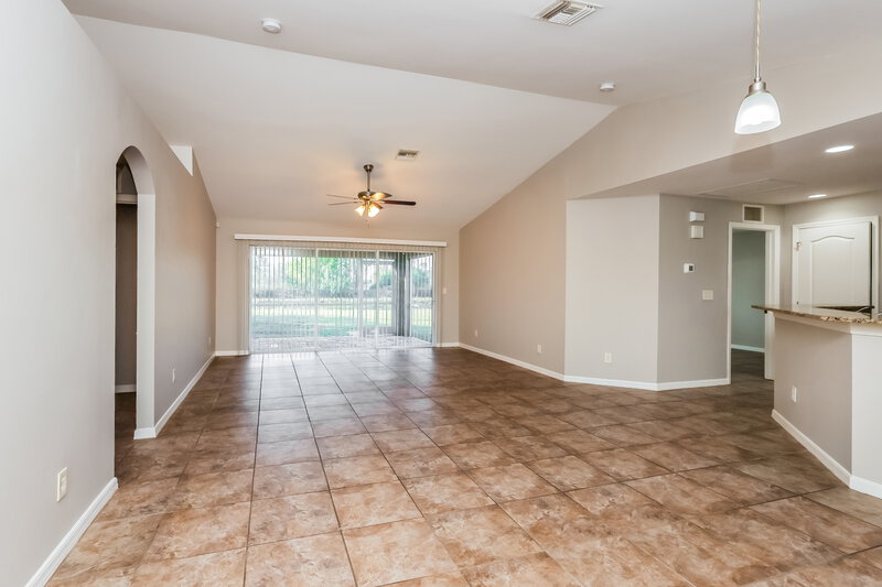2,770/Mo, 1270 Bermar St Fort Myers, FL 33913 Living Room View 2