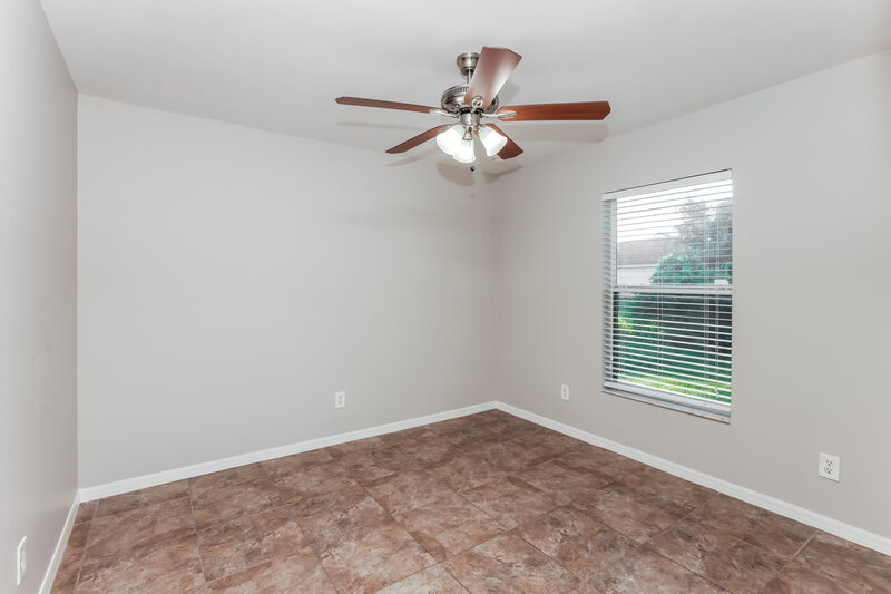 1,915/Mo, 769 Oakridge Ave S Lehigh Acres, FL 33974 Bedroom View 2