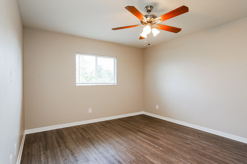 1,655/Mo, 3204 18th St SW Lehigh Acres, FL 33976 Main Bedroom View