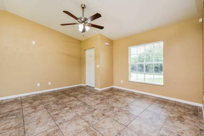2,380/Mo, 3102 39th St SW Lehigh Acres, FL 33976 Living Room View 4