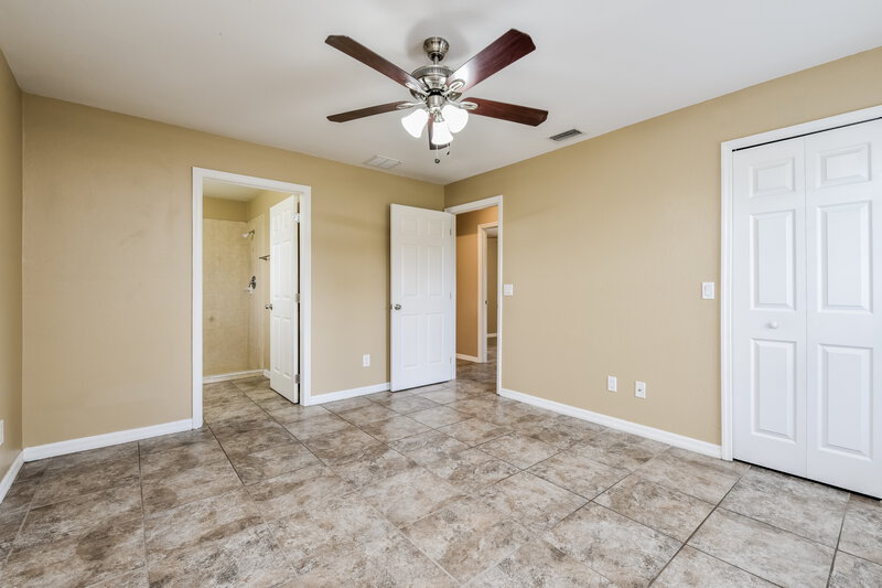 2,380/Mo, 3102 39th St SW Lehigh Acres, FL 33976 Main Bedroom View