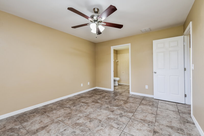 2,380/Mo, 3102 39th St SW Lehigh Acres, FL 33976 Main Bedroom View 2