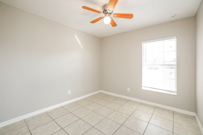 1,565/Mo, 2916 12th St SW Lehigh Acres, FL 33976 Bedroom View 2