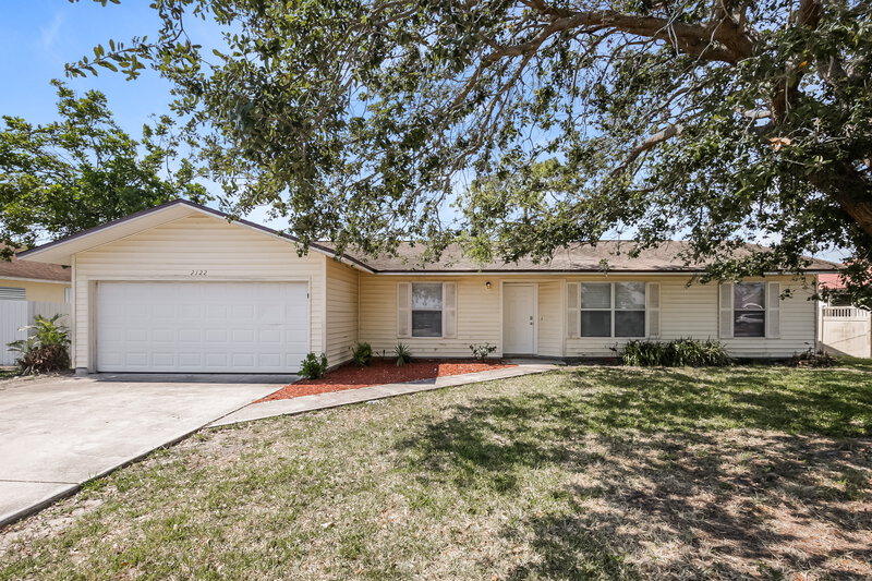 1,975/Mo, 2122 SE 6th Ln Cape Coral, FL 33990 External View