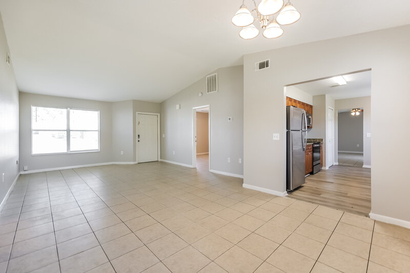 1,975/Mo, 2122 SE 6th Ln Cape Coral, FL 33990 Misc View 4