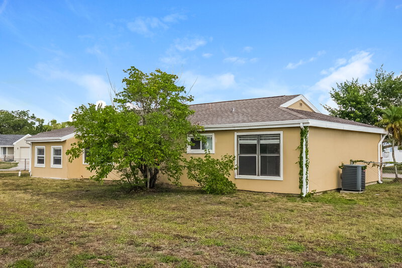 1,645/Mo, 5362 Trekell St North Port, FL 34287 Rear View 2