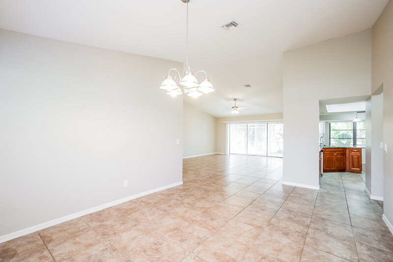 1,910/Mo, 18446 Elgin Ave Port Charlotte, FL 33948 Dining Room View 2