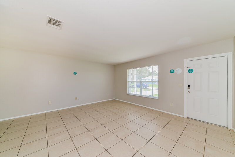 1,670/Mo, 6866 Carovel Ave North Port, FL 34287 Living Room View 2