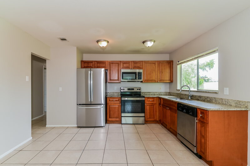 1,670/Mo, 6866 Carovel Ave North Port, FL 34287 Kitchen View