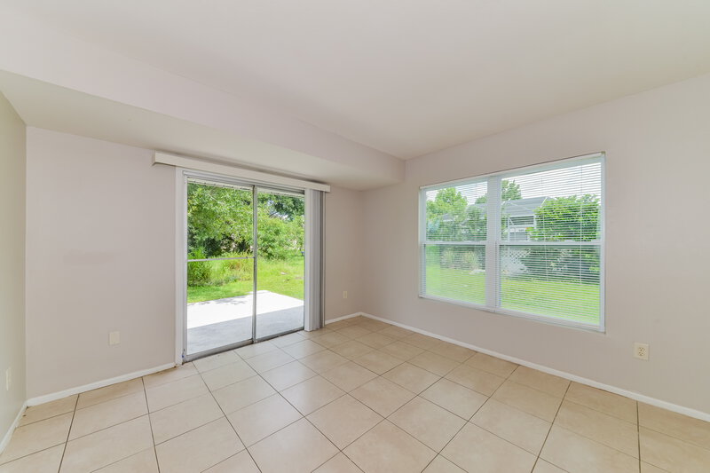 1,670/Mo, 6866 Carovel Ave North Port, FL 34287 Den View