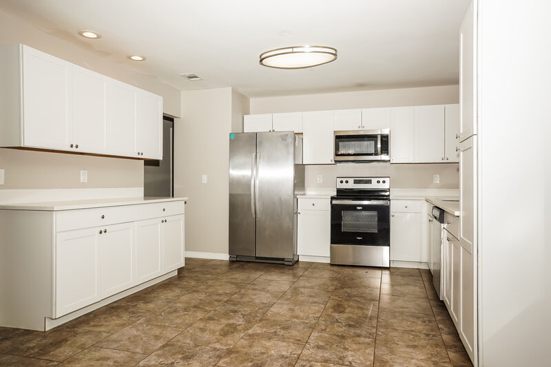 1,740/Mo, 5192 Cambay St North Port, FL 34287 Kitchen View