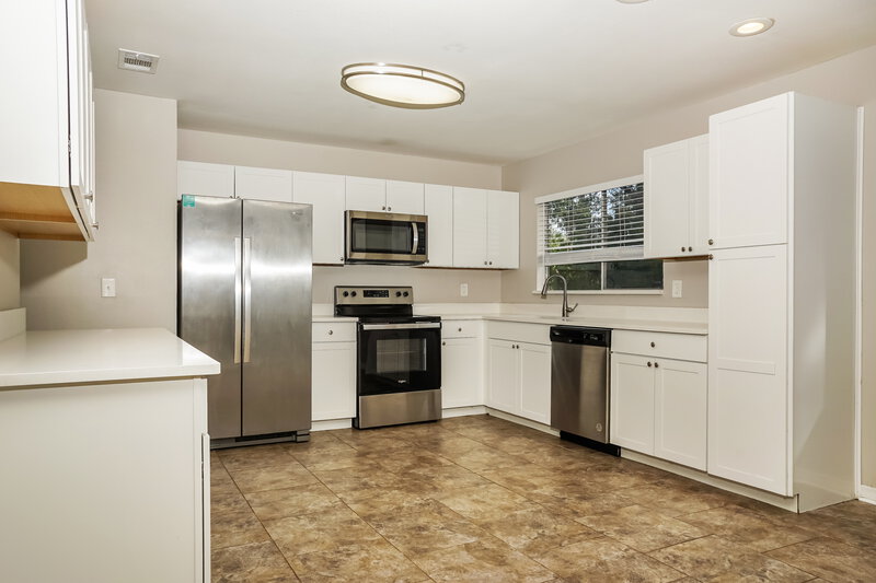 1,740/Mo, 5192 Cambay St North Port, FL 34287 Kitchen View 2