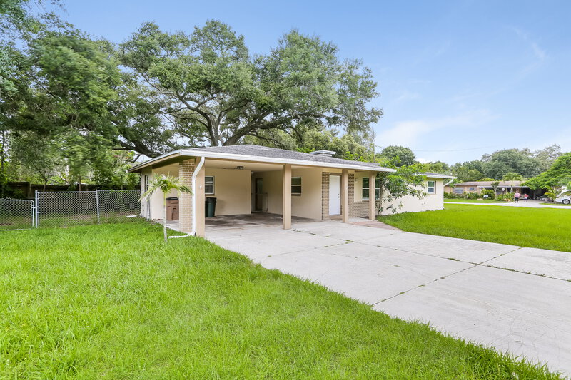 1,980/Mo, 12614 5th St Fort Myers, FL 33905 Front View 3