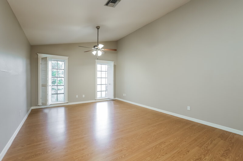 2,225/Mo, 8785 Exeter St Fort Myers, FL 33907 Living Room View 3