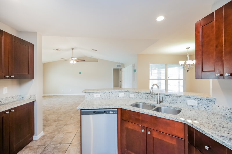 1,840/Mo, 347 Western Ave S Lehigh Acres, FL 33974 Kitchen View 2