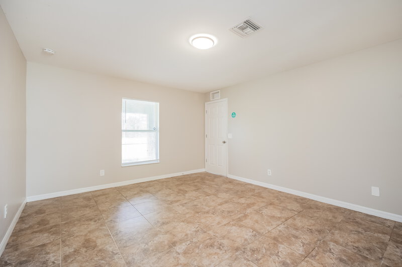 1,840/Mo, 347 Western Ave S Lehigh Acres, FL 33974 Main Bedroom View