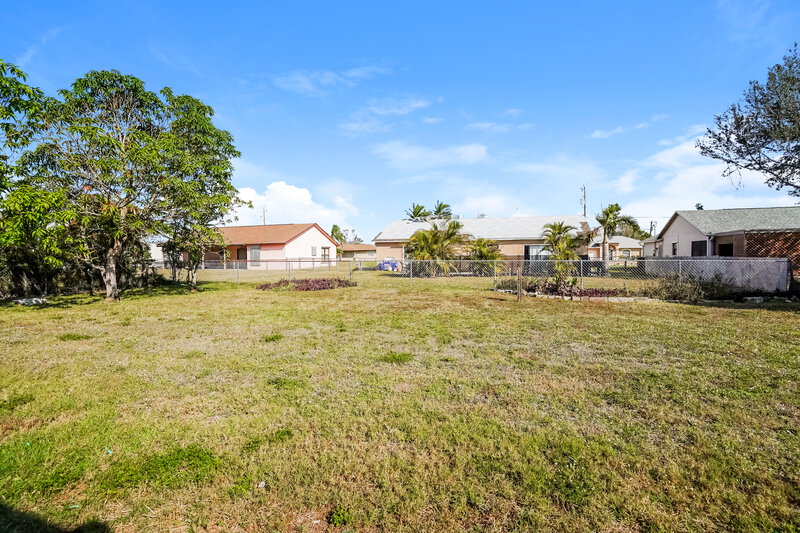 2,220/Mo, 1417 Hancock Bridge Parkway Cape Coral, FL 33990 Rear View