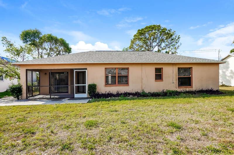 2,220/Mo, 1417 Hancock Bridge Parkway Cape Coral, FL 33990 Rear View 2