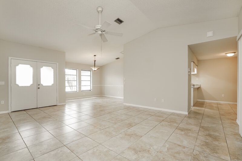 3,450/Mo, 278 Mark Twain Ln Rotonda West, FL 33947 Living Room View 2