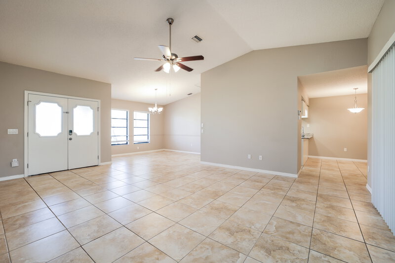 1,840/Mo, 278 Mark Twain Ln Rotonda West, FL 33947 Living Room View 2