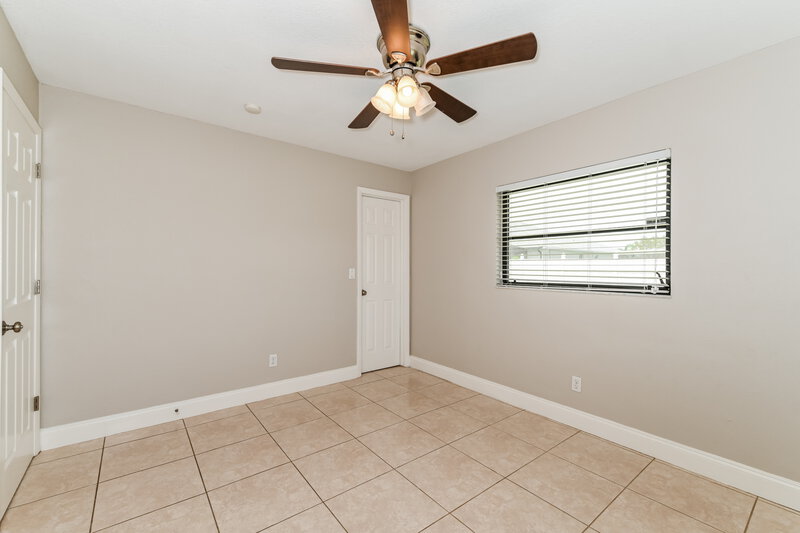 2,465/Mo, 1327 SE 1st ST Cape Coral, FL 33990 Bedroom View 2