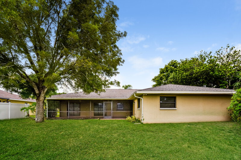 2,465/Mo, 1327 SE 1st ST Cape Coral, FL 33990 Misc View 6