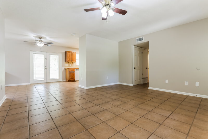 1,715/Mo, 20094 Lorenzo Ave Port Charlotte, FL 33952 Living Room View