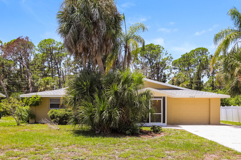 2,880/Mo, 1882 Neptune Drive Englewood, FL 34223 External View