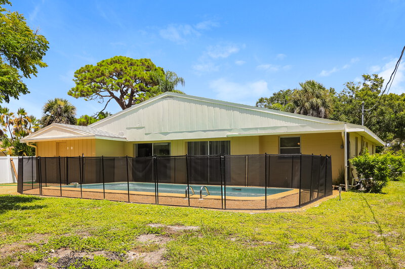 2,880/Mo, 1882 Neptune Drive Englewood, FL 34223 Rear View