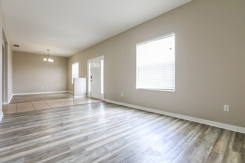 2,420/Mo, 15385 Lakeland Cir Port Charlotte, FL 33981 Living Room View