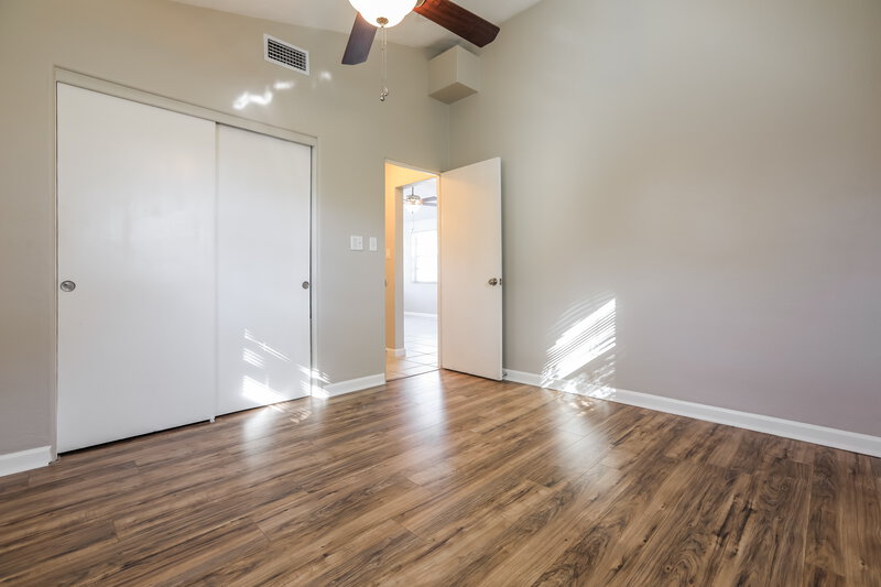 1,960/Mo, 2360 Novus Street Sarasota, FL 34237 Main Bedroom View 3