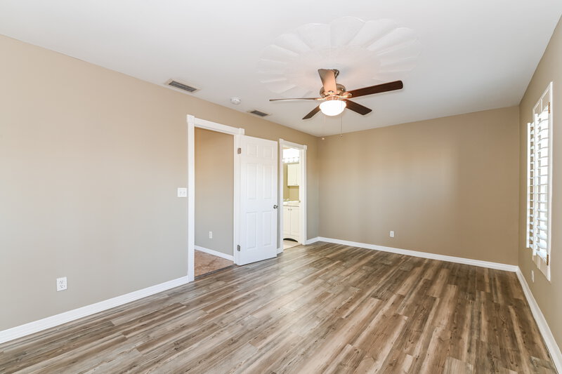 2,450/Mo, 8430 Caloosa Rd Fort Myers, FL 33967 Main Bedroom View