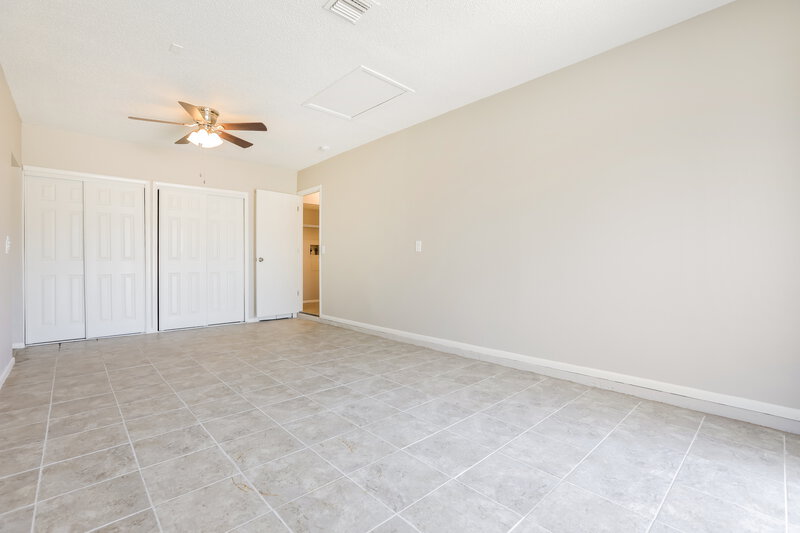 1,850/Mo, 7072 Bougainvillea St Englewood, FL 34224 Family Room View 2