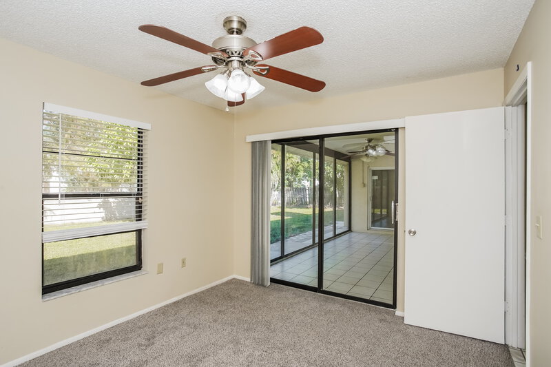 2,295/Mo, 1385 Georgetowne Cir Sarasota, FL 34232 Bedroom View 2