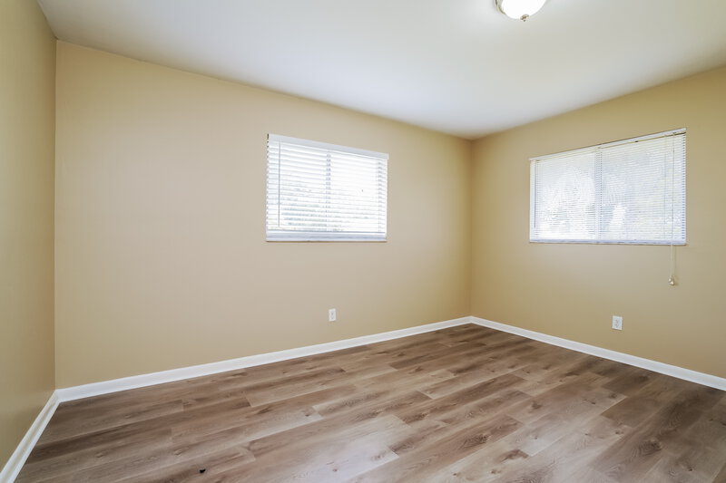 1,690/Mo, 1415 SE 15th ST Cape Coral, FL 33990 Bedroom View