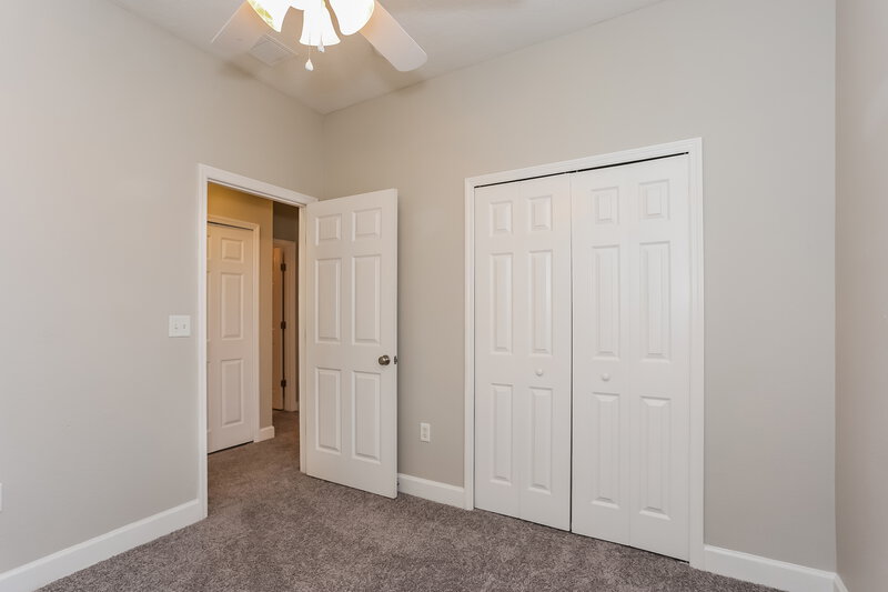 0/Mo, 4205 Via Piedra Cir. Sarasota, FL 34233 Bedroom View 2