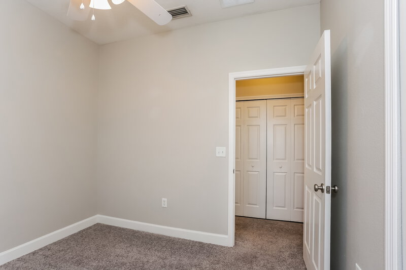 0/Mo, 4205 Via Piedra Cir. Sarasota, FL 34233 Bedroom View 3