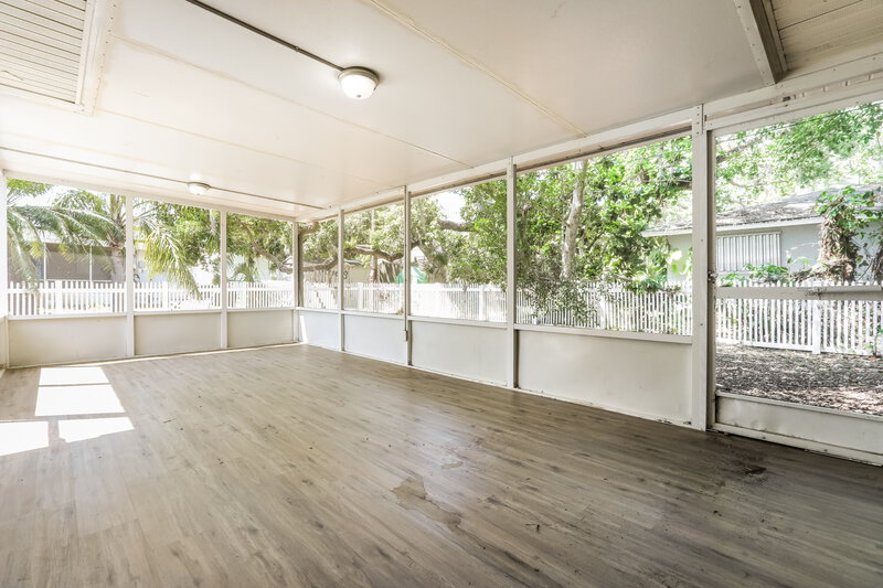 2,085/Mo, 5090 Olivia Rd Venice, FL 34293 Sun Room View