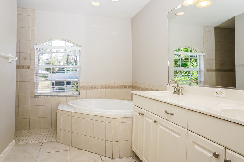 1,970/Mo, 1537 Maile St North Port, FL 34288 Main Bathroom View