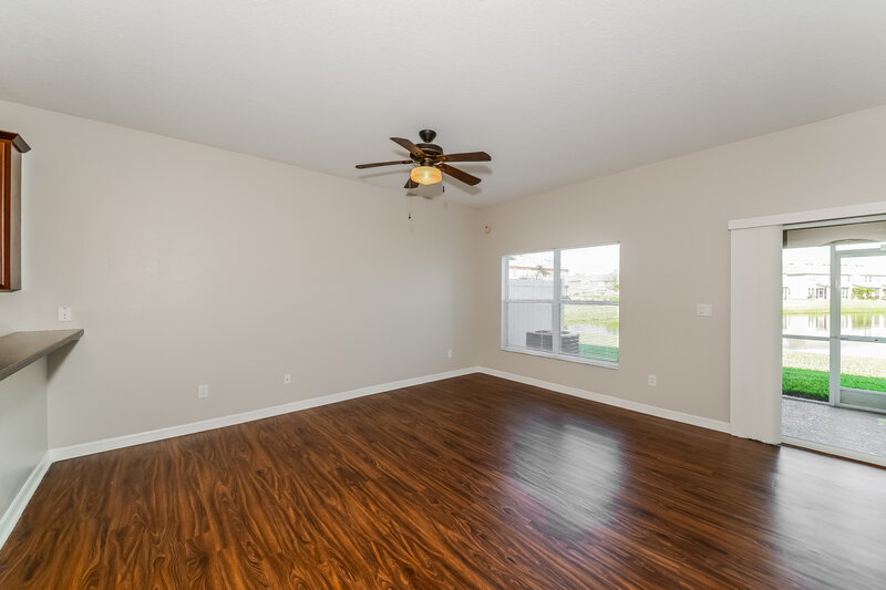 2,525/Mo, 11510 84TH CIR E Unit 102 Parrish, FL 34219 Living Room View 2