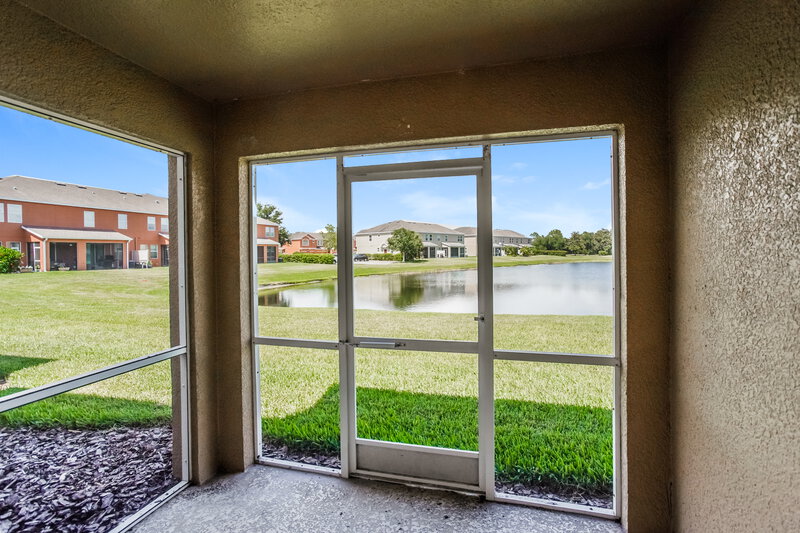 2,130/Mo, 11510 84TH CIR E Unit 102 Parrish, FL 34219 Sun Room View