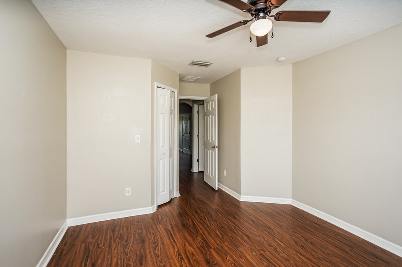 2,130/Mo, 11510 84TH CIR E Unit 102 Parrish, FL 34219 Bedroom View
