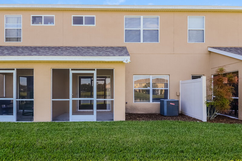 2,525/Mo, 11510 84TH CIR E Unit 102 Parrish, FL 34219 Rear View