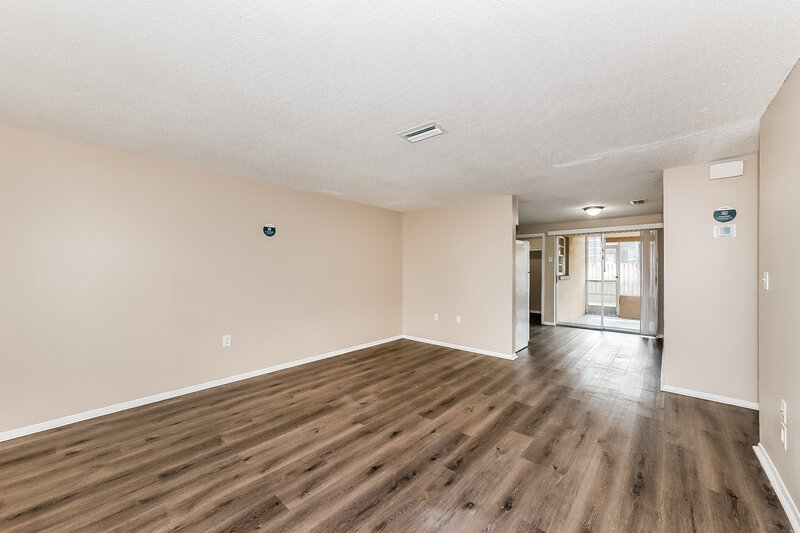 1,400/Mo, 430 Briarwood Rd Venice, FL 34293 Living Room View
