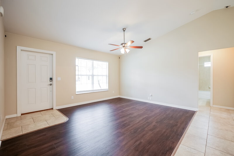 1,605/Mo, 3896 Ragen St North Port, FL 34287 Living Room View