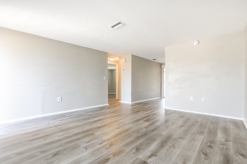 2,660/Mo, 432 Briarwood Rd Venice, FL 34293 Living Room View