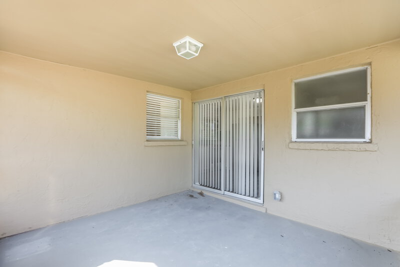 2,660/Mo, 432 Briarwood Rd Venice, FL 34293 Sun Room View