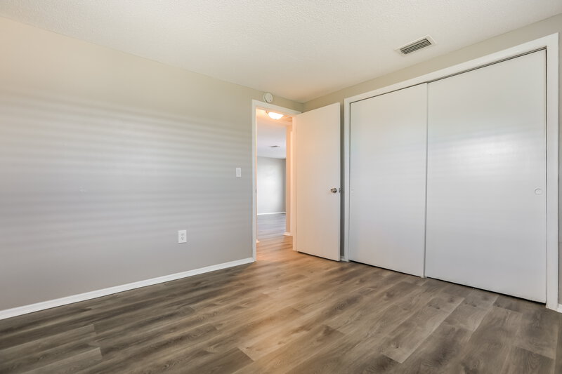 2,660/Mo, 432 Briarwood Rd Venice, FL 34293 Bedroom View 4