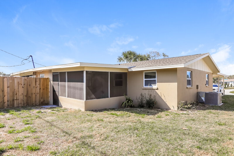 2,660/Mo, 432 Briarwood Rd Venice, FL 34293 Rear View