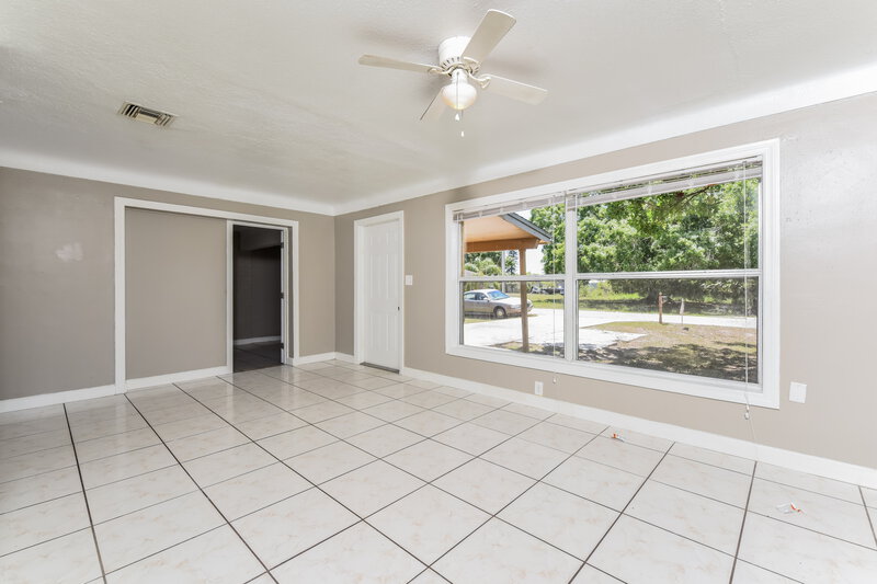 1,540/Mo, 1507 Bert Drive Fort Myers, FL 33916 Living Room View 2